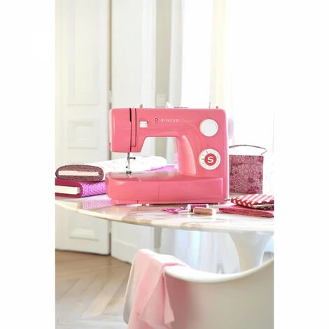 SINGER FRERES SINGER Machine A Coudre SIMPLE 3223 - 70W - 23 Points - Rouge 4 SINGER FRERES SINGER Machine A Coudre SIMPLE 3223 - 70W - 23 Points - Rouge – Image 2